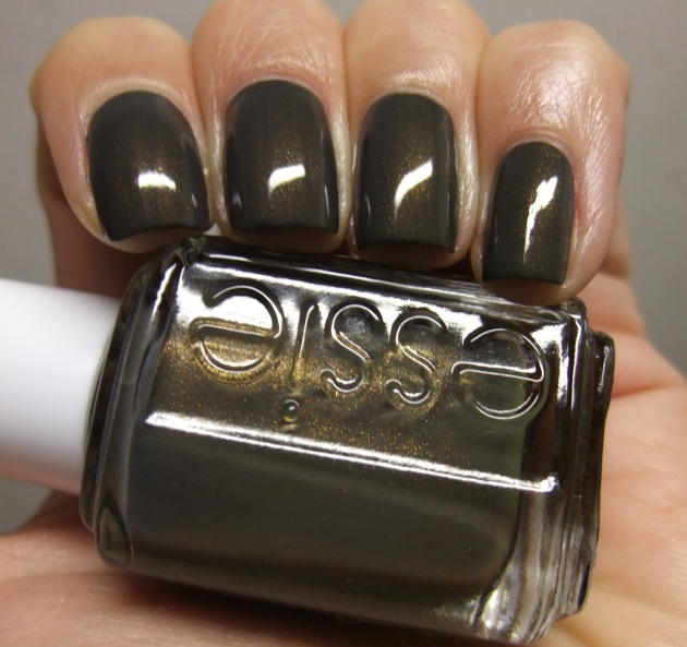 Essie - Armed And Ready 11